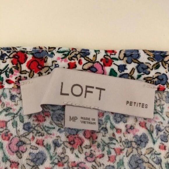 LOFT Petites Floral Cotton Button-Up Blouse - Size Petite M - Perfect for Spring - Picture 2 of 3